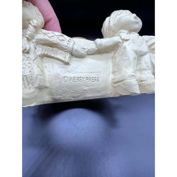 Vintage Abbey Press Advent Wreath Candle Holder Children All Over The World  - Picture 5 of 13